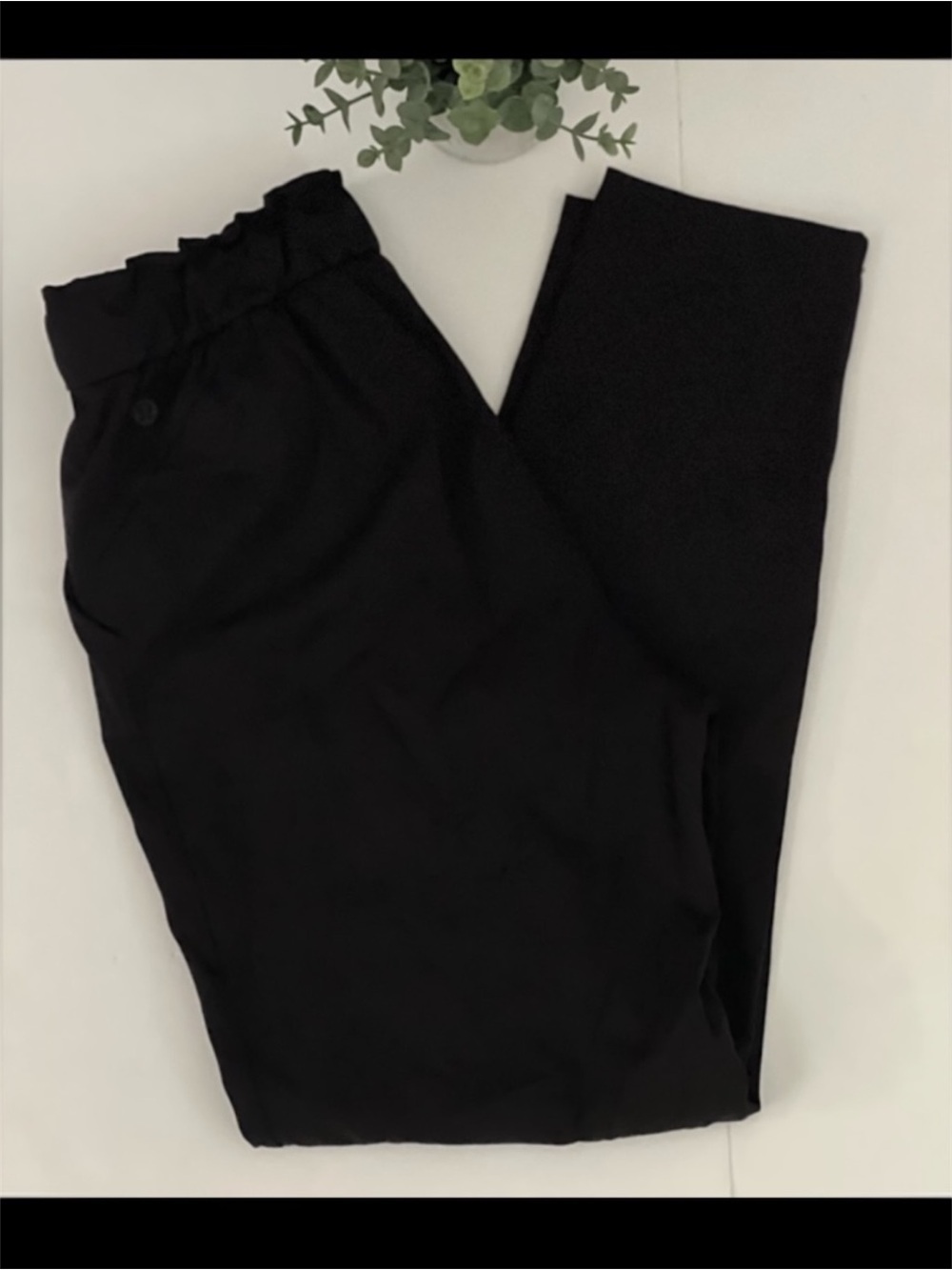 Lululemon Keep Moving Pant 7/8 High-Rise Size 4 Black